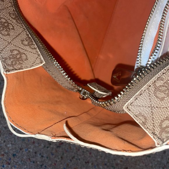 Tan Guess Handbag - Picture 4 of 4